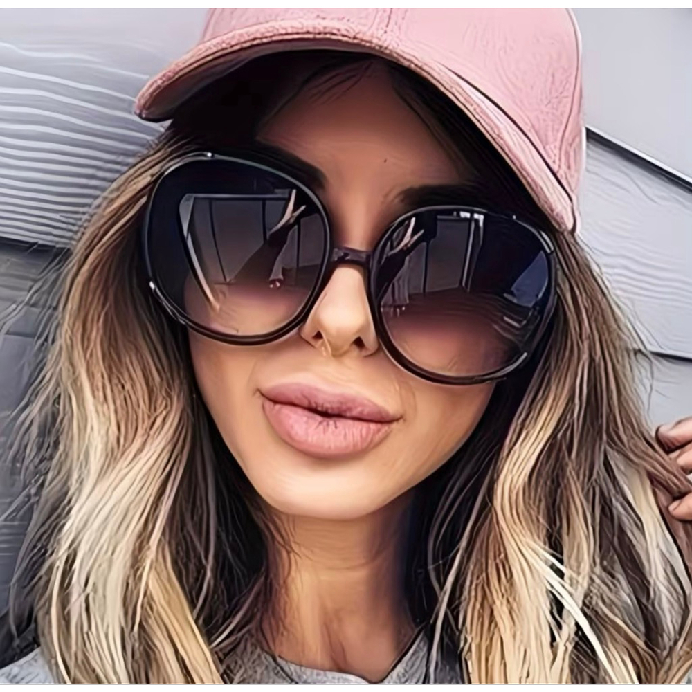 Oversized Chic Square Sunglasses